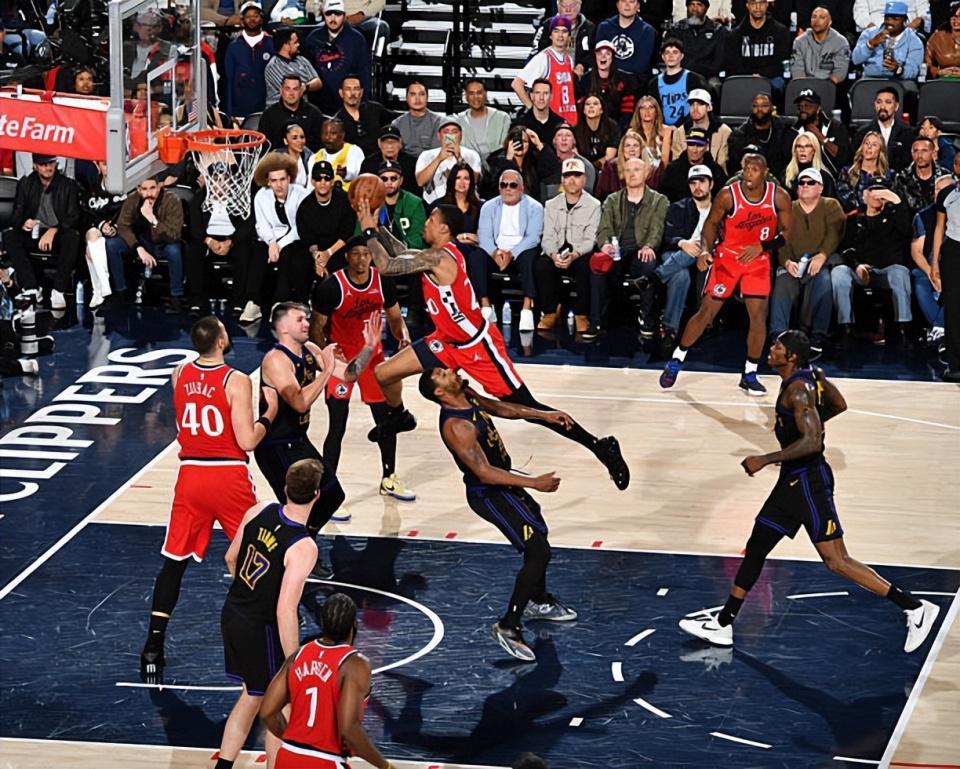 B体育-变成顶级3D锋线了！快船为什么不能增加他的场上戏份呢？